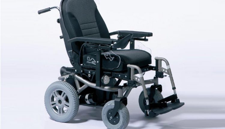 Terenowe wózki inwalidzkie – co to takiego?
